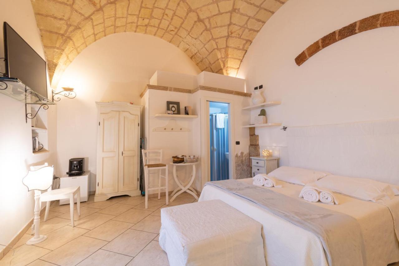 Leondari Rooms V Collection Otranto Exteriör bild